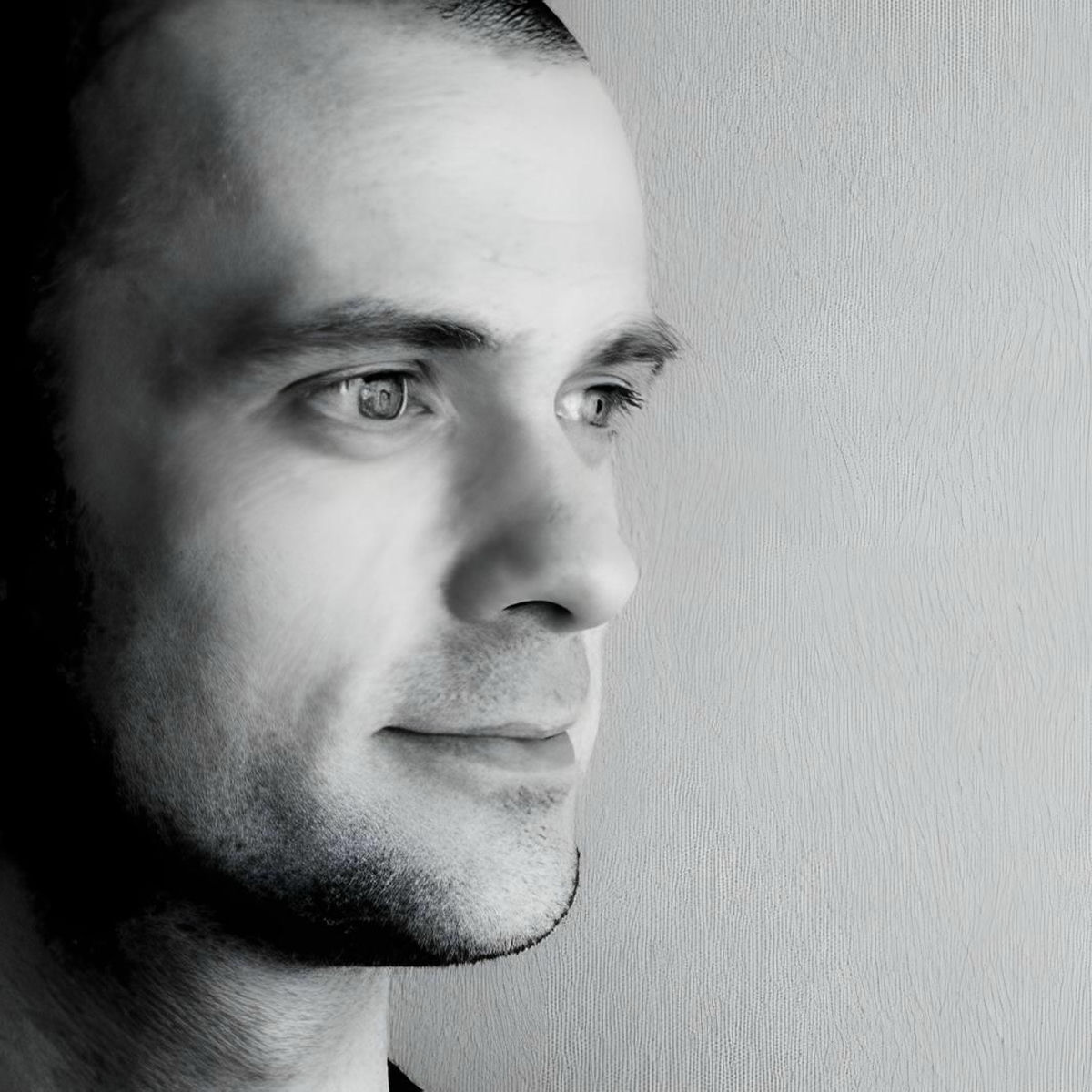 Artist picture of Solar Fields