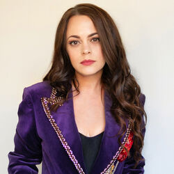 Picture of Mindy Smith