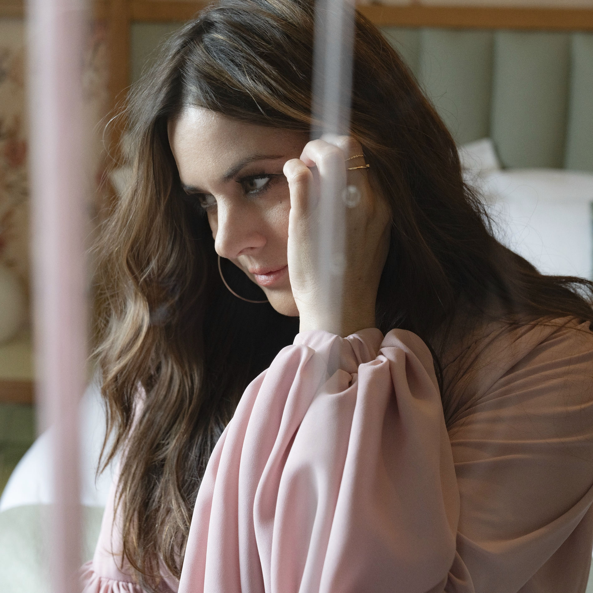 Artist picture of Rumer