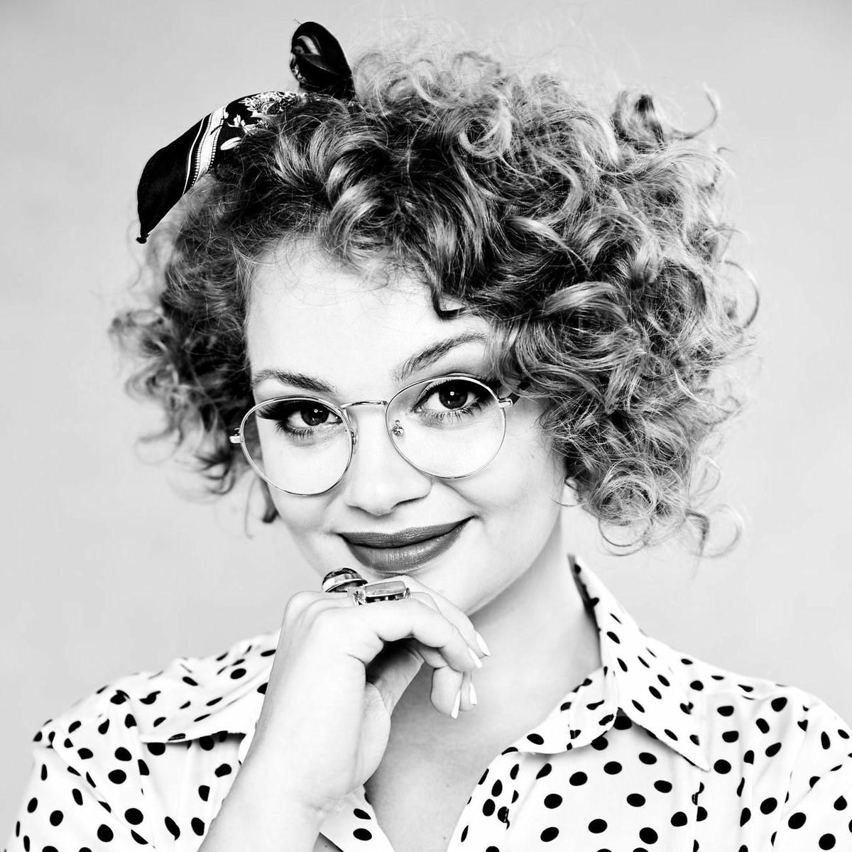 Artist picture of Carrie Hope Fletcher