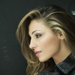 Picture of Anna Tatangelo