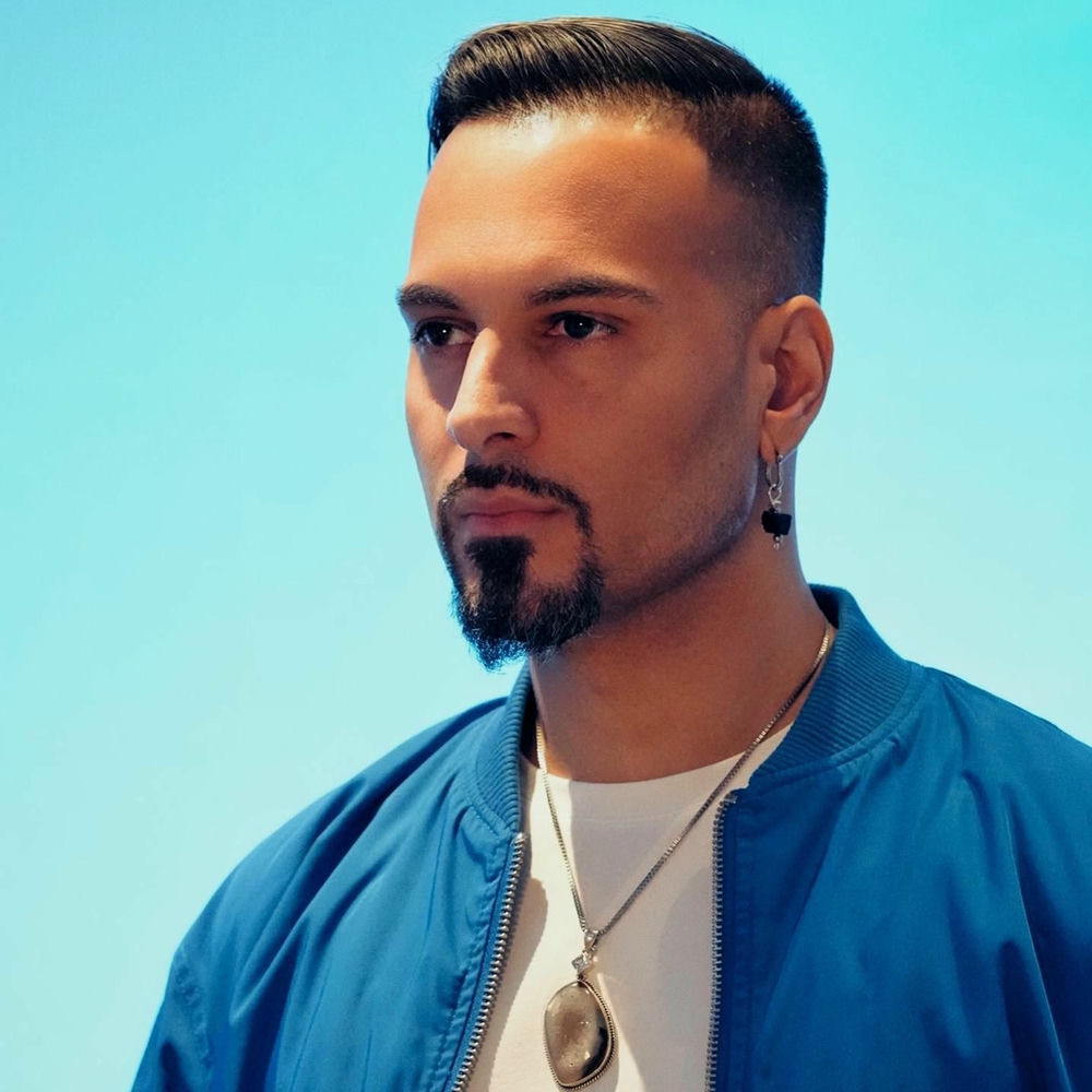 Photo de l'artiste Lohrasp Kansara