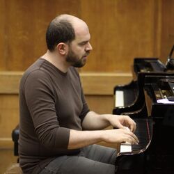 Picture of Kirill Gerstein