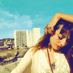 Picture of Anouk Aiata