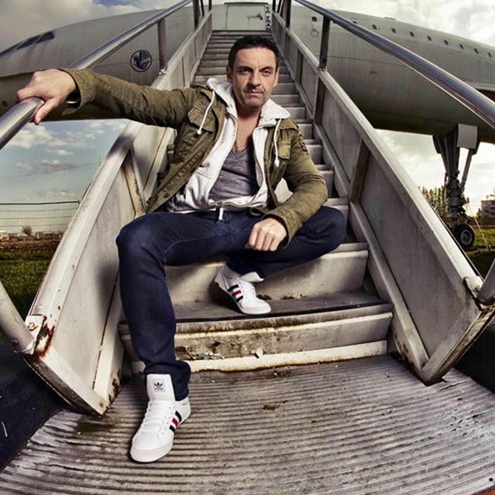 Photo de l'artiste R. JAM