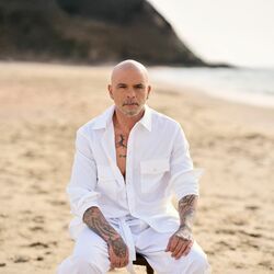 Picture of Eyal Golan