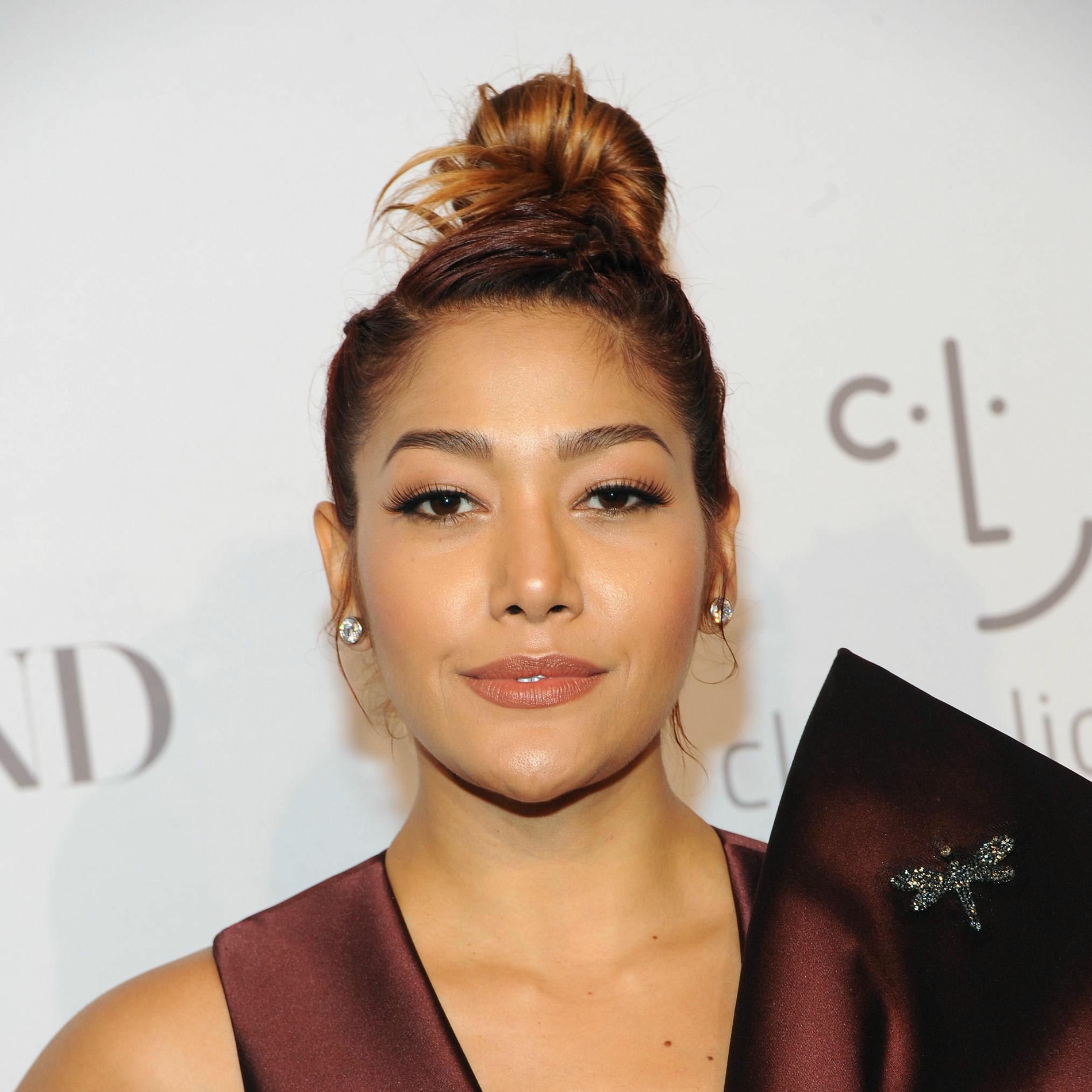 Artist picture of Fariana