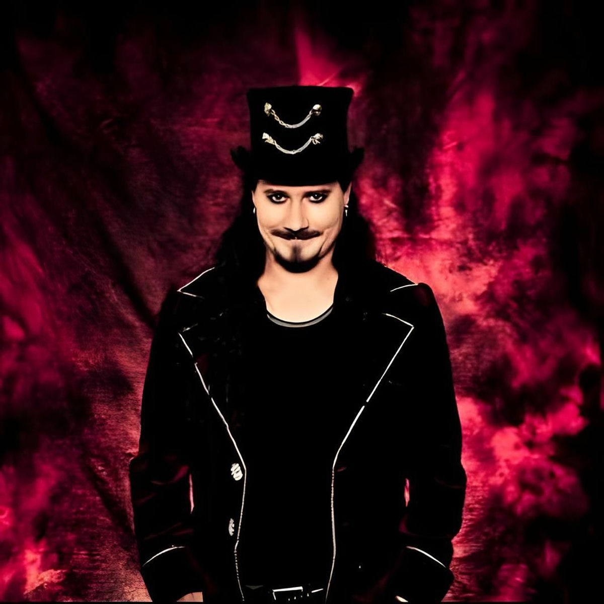 Artist picture of Tuomas Holopainen