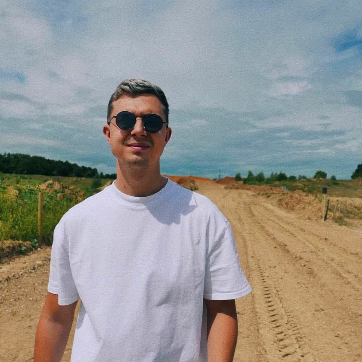 Artist picture of Tommy Farrow