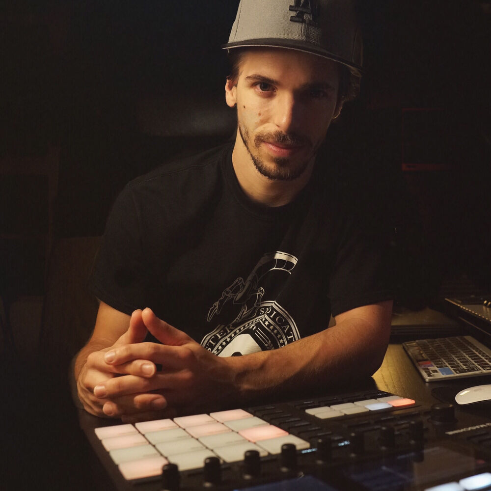 Picture of DJ Hurley