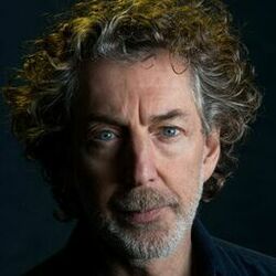 Picture of Simon Phillips