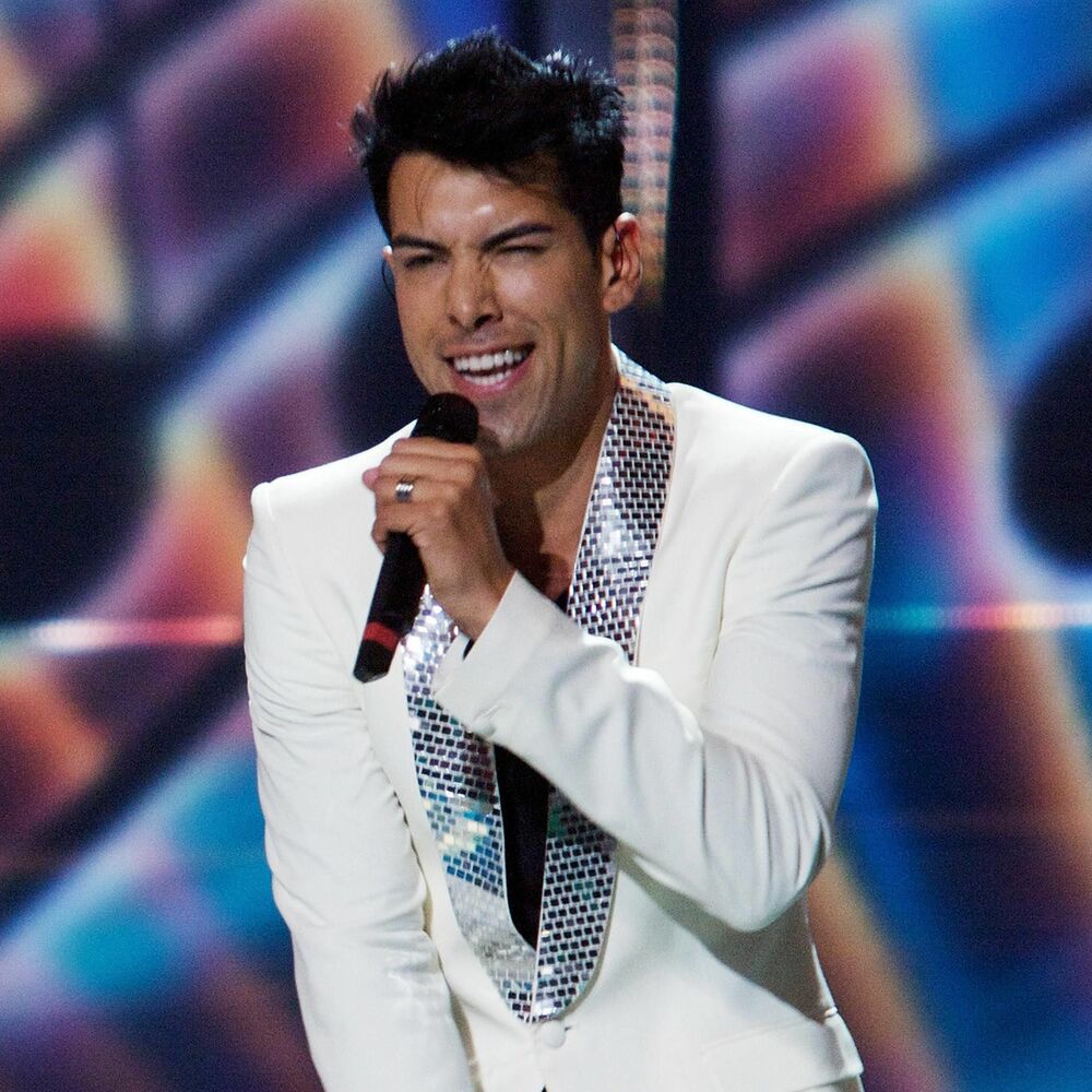 Picture of Alex Swings Oscar Sings!