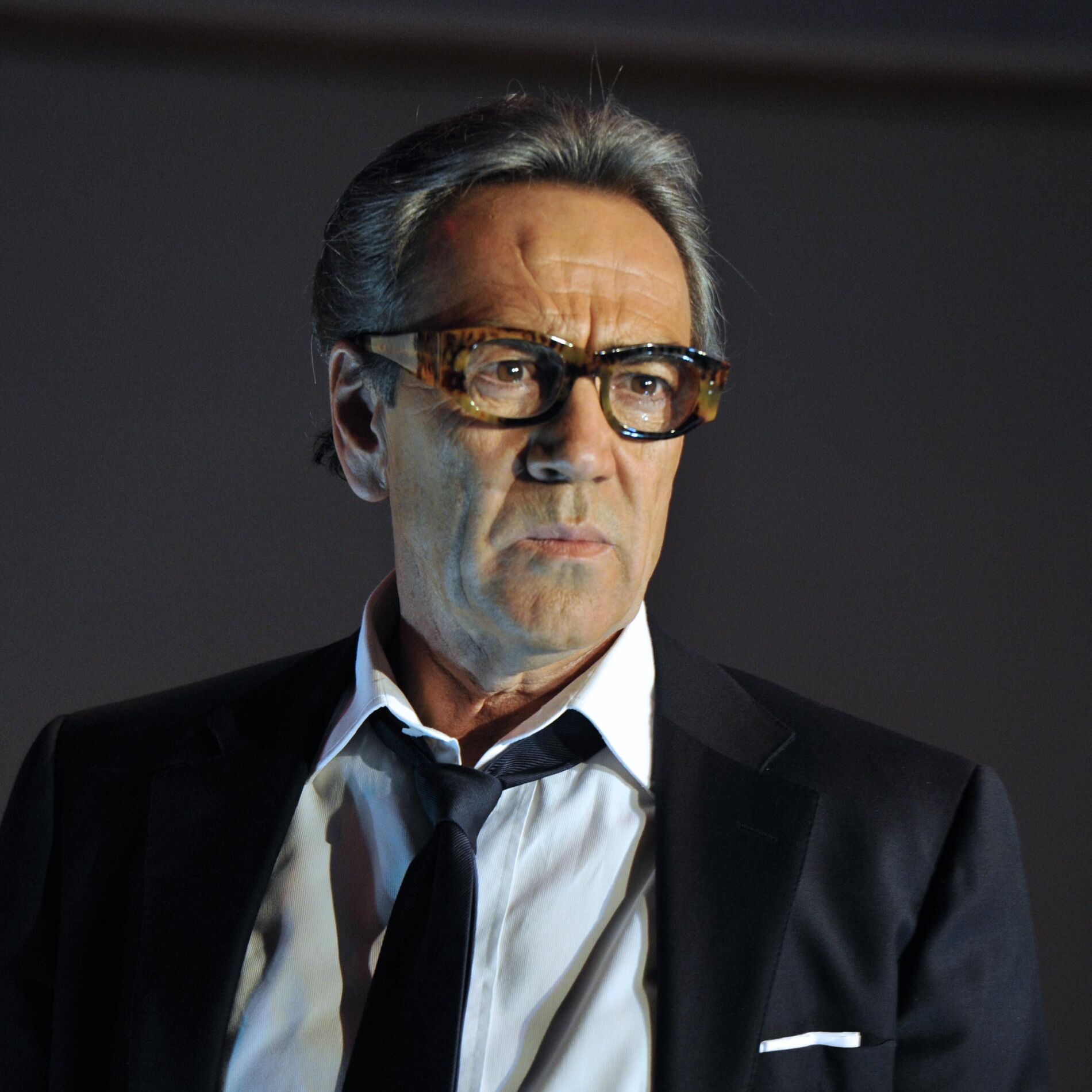 Artist picture of Robert Lindsay