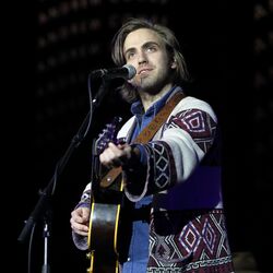 Picture of Andrew Combs