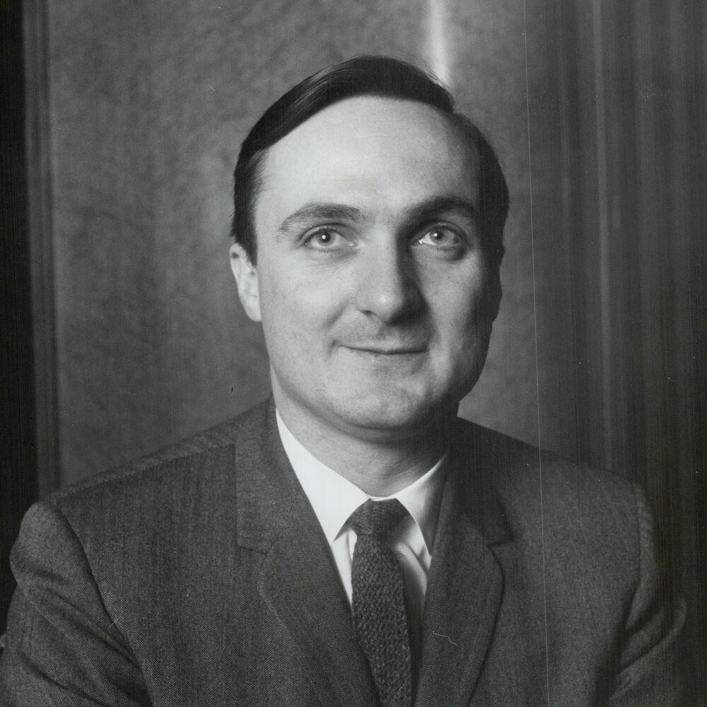 Picture of Mario Bernardi
