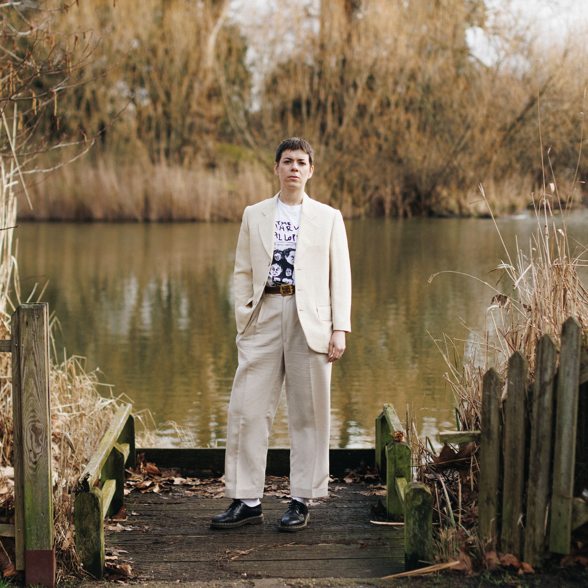 Artist picture of Liz Lawrence