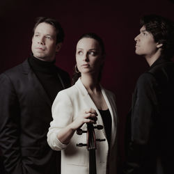 Trio Metral