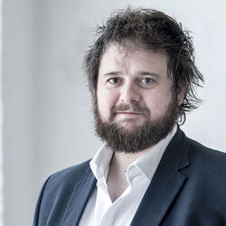 Picture of Allan Clayton
