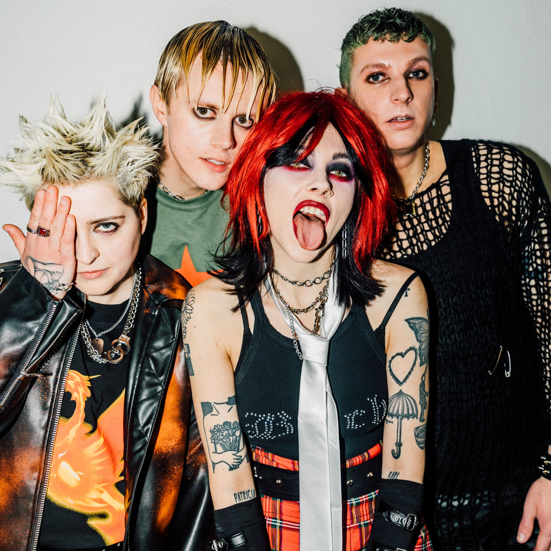 Artist picture of Pale Waves