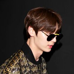 Picture of HWANG MIN HYUN