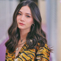 Picture of Violette Wautier
