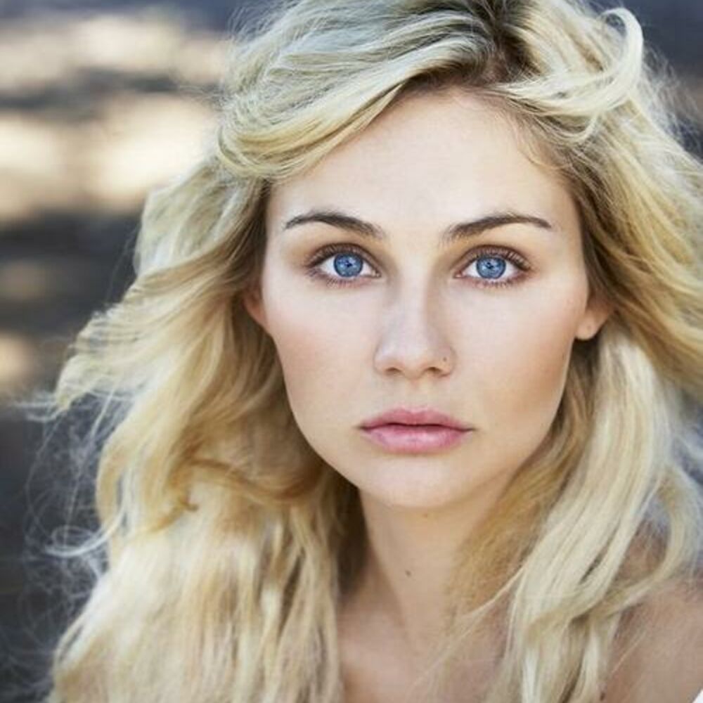 Picture of Clare Bowen