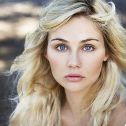 Picture of Clare Bowen