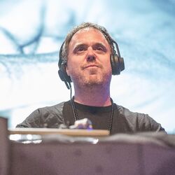 Picture of Cut Chemist
