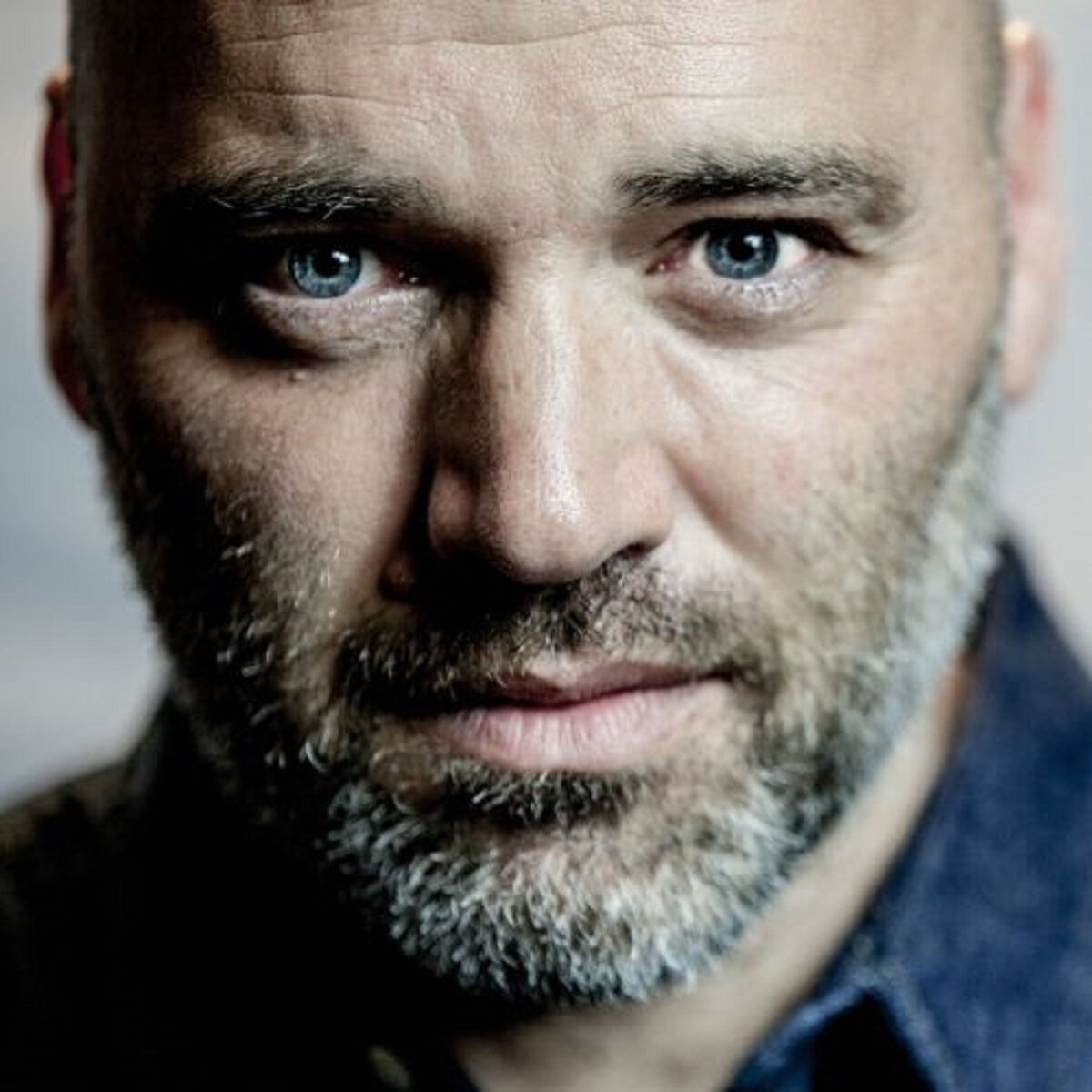 Artist picture of Lionel Suarez