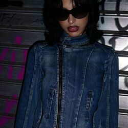 Picture of Yasmine Ase