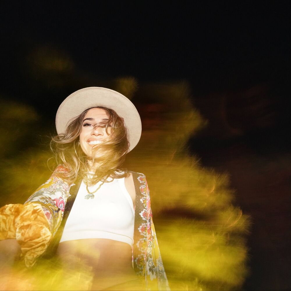 Picture of Carly Pearl