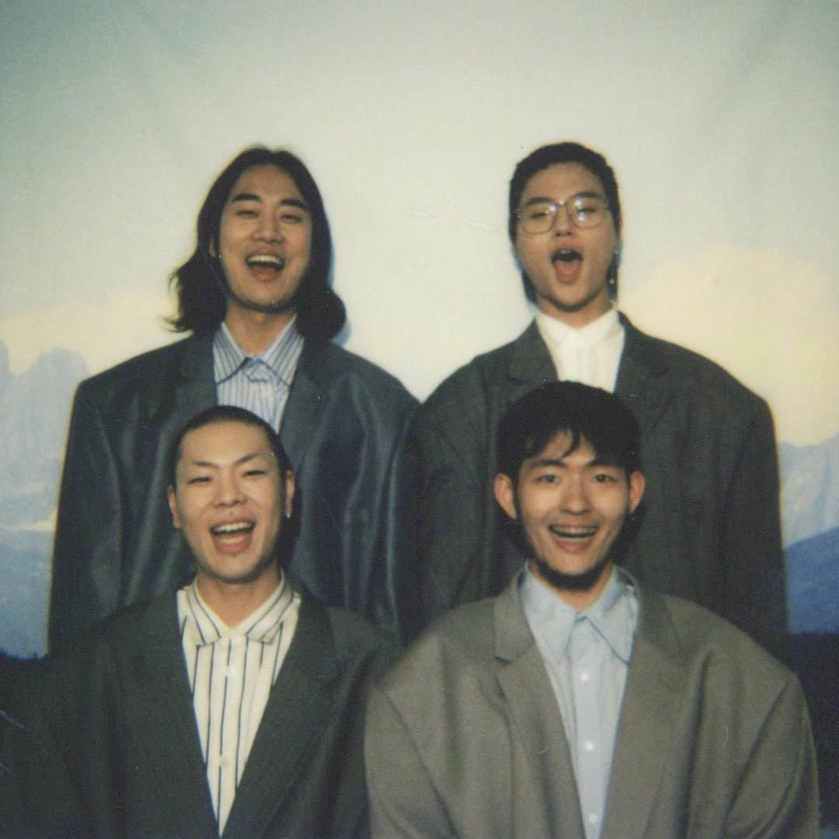 Artist picture of Hyukoh