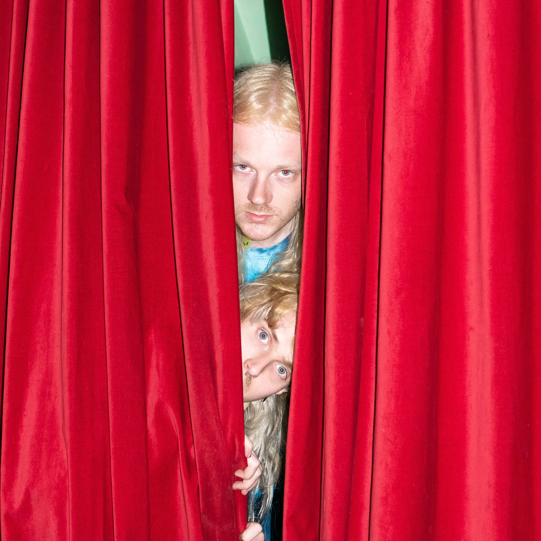 Artist picture of 100 gecs