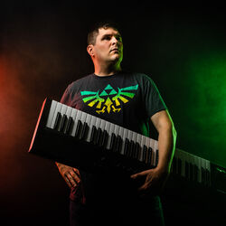 Picture of Aaron Grubb