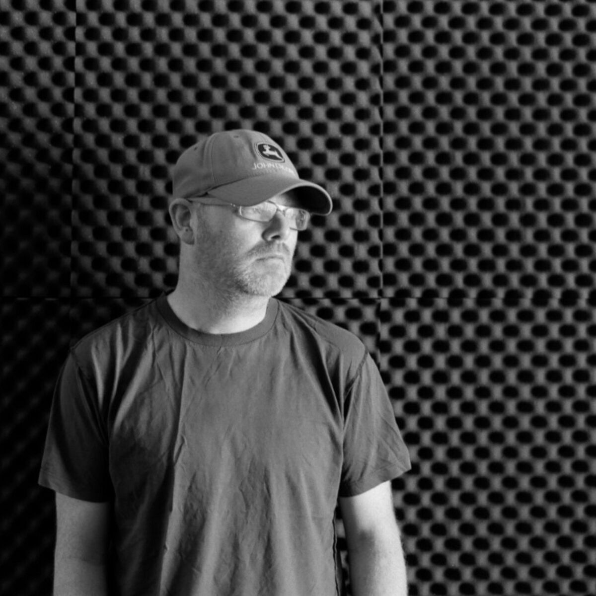 Artist picture of Mark Fell