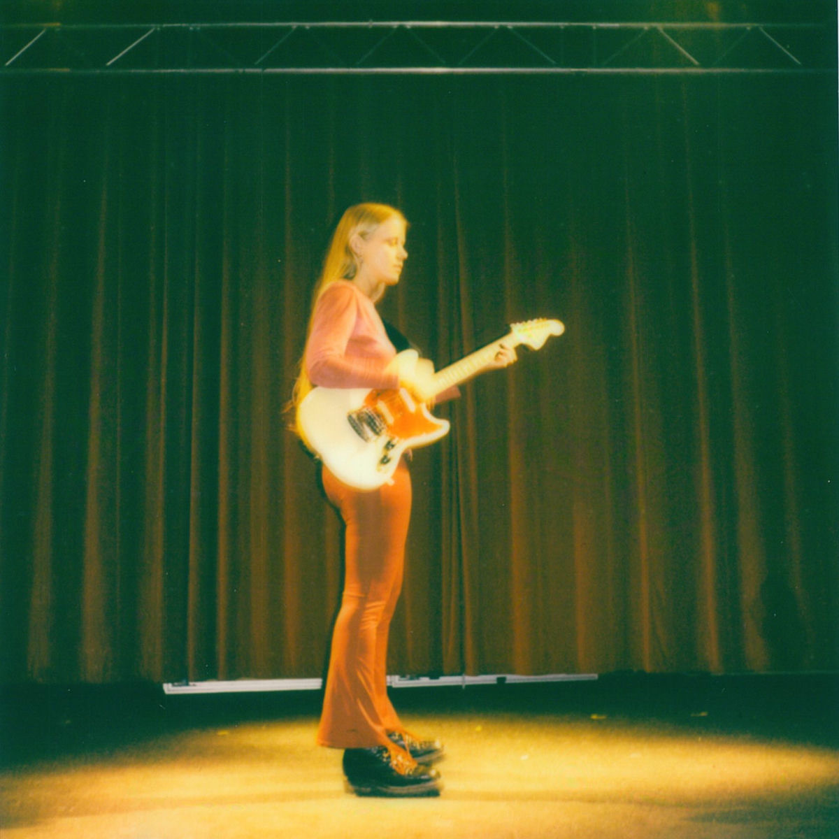 Artist picture of Alice Phoebe Lou