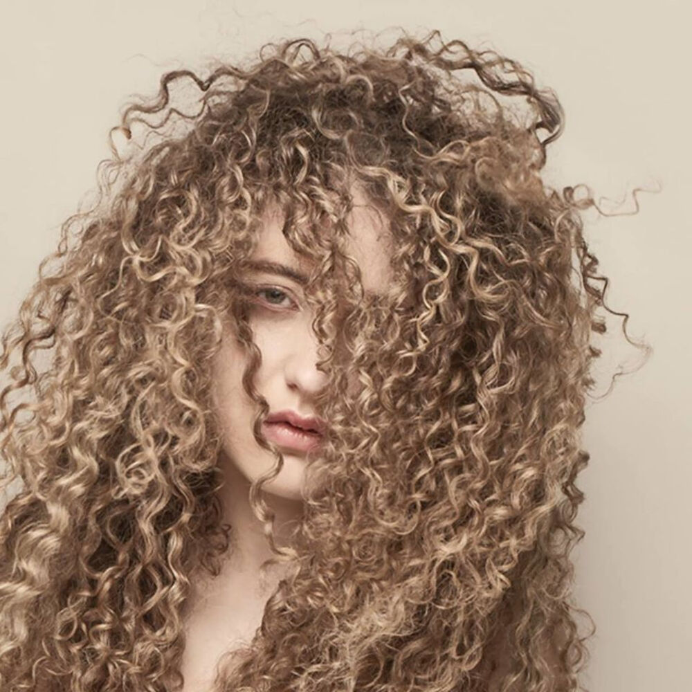 Picture of Tal Wilkenfeld