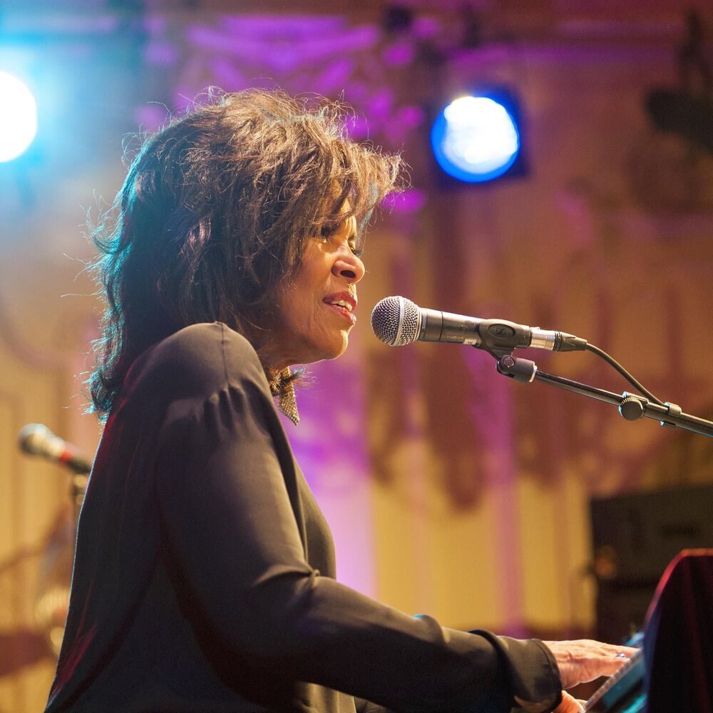 Picture of Sharon Robinson