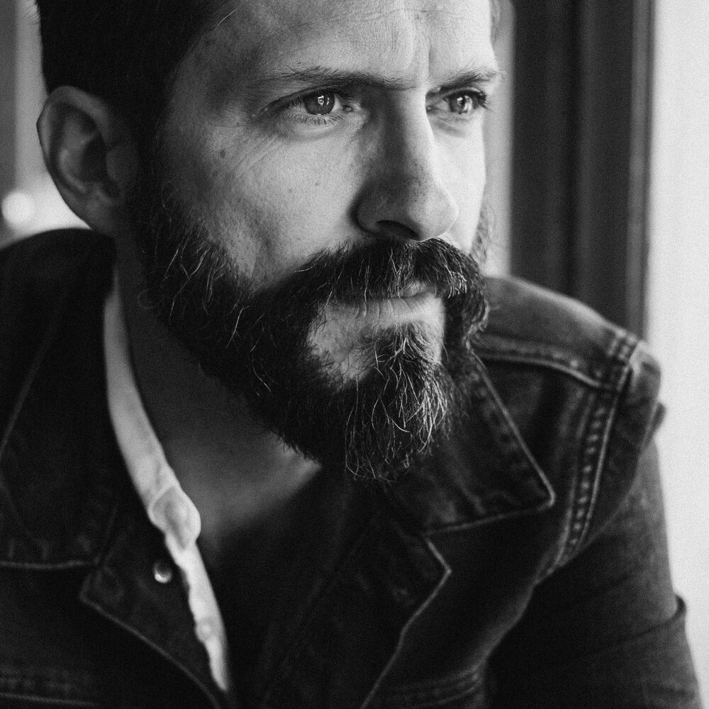 Picture of Tony Lucca
