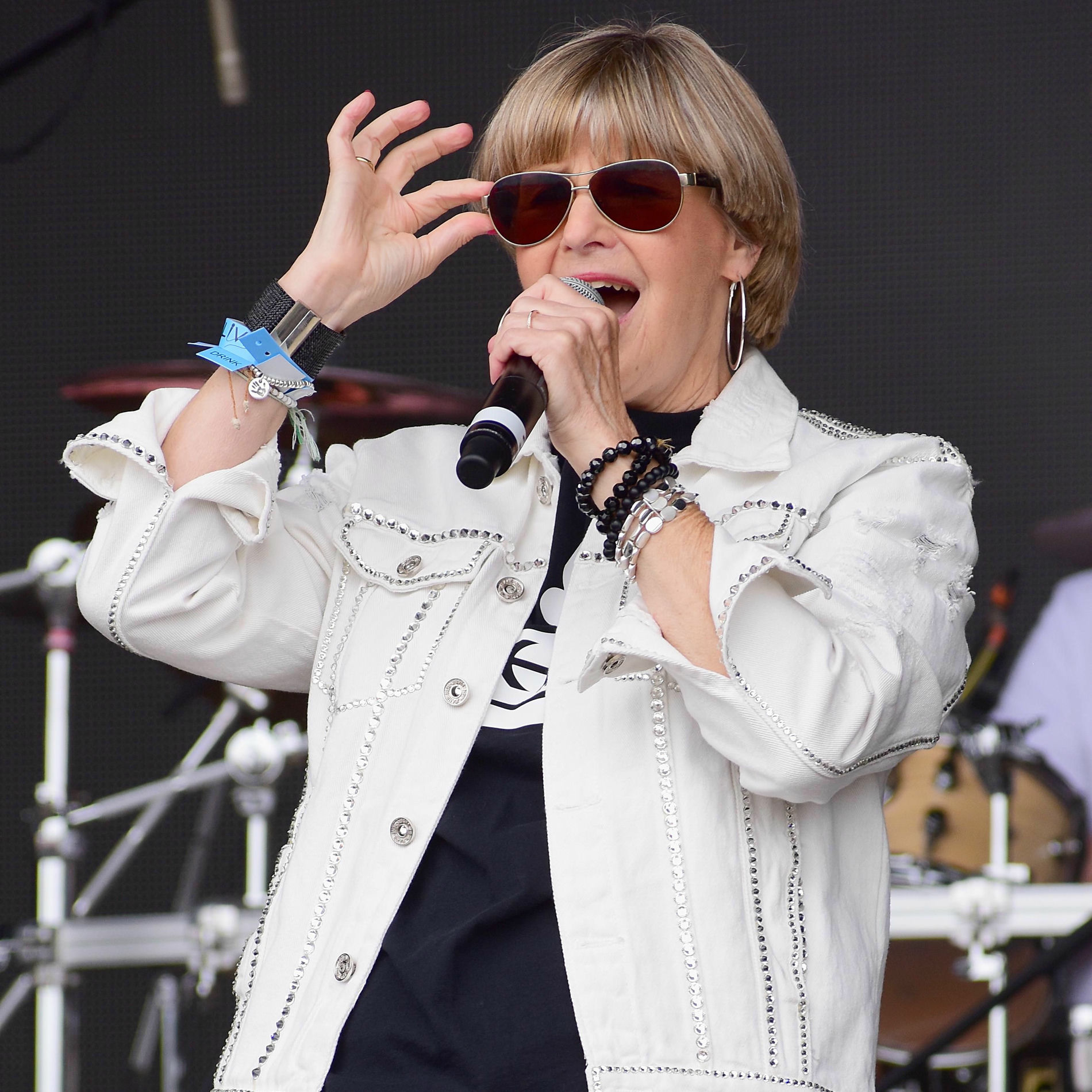 Artist picture of Hazell Dean