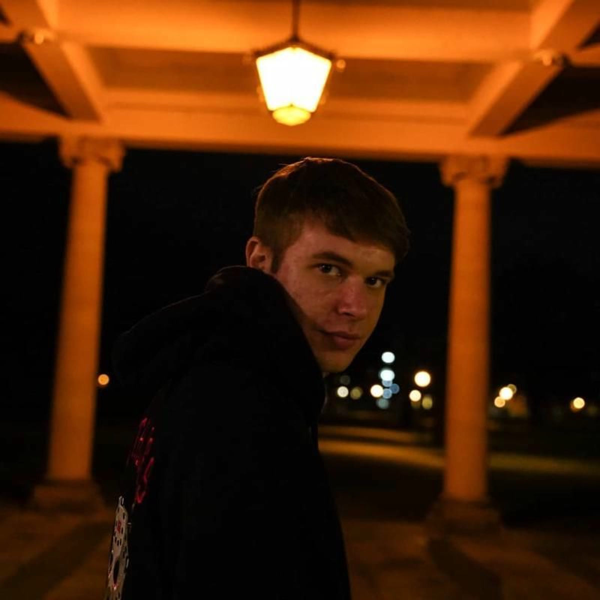 Artist picture of Schillah