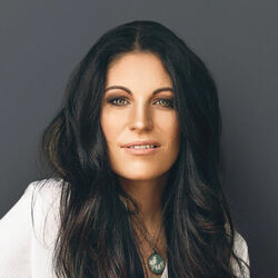 Picture of Riana Nel
