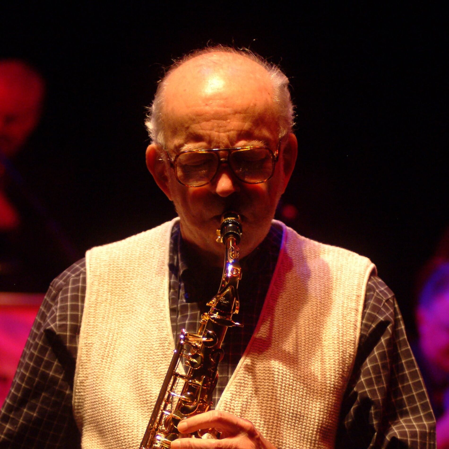 Artist picture of Lennie Niehaus
