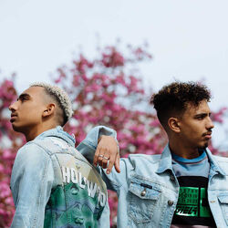 Picture of Ouss & Riane