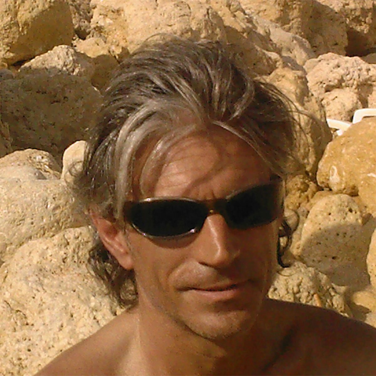 Artist picture of Lusitany