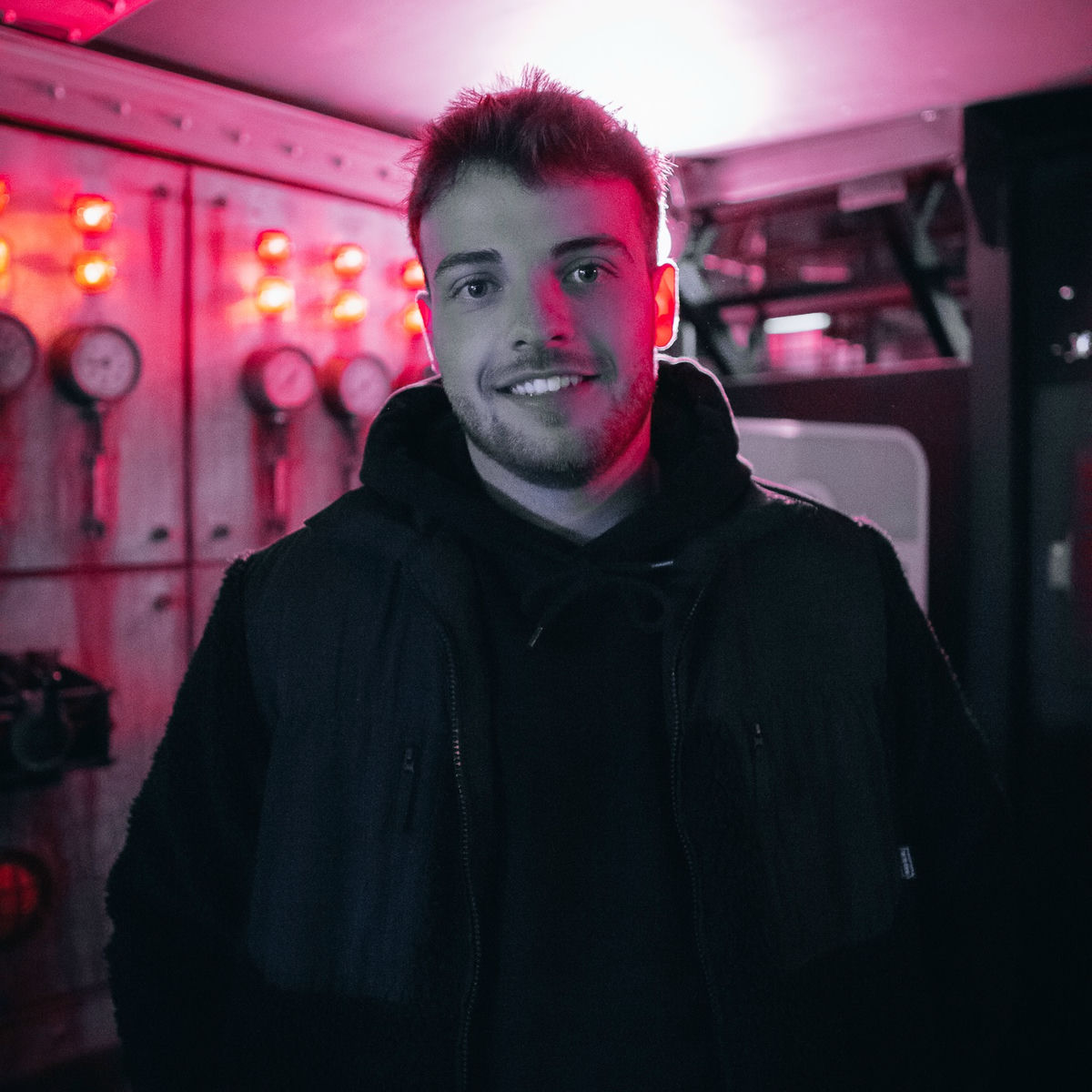 Artist picture of Jim Aves