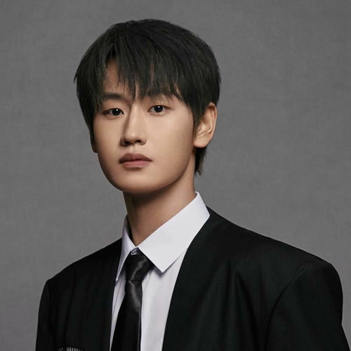 AK刘彰: albums, songs, concerts | Deezer