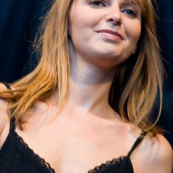 Picture of Isabelle A