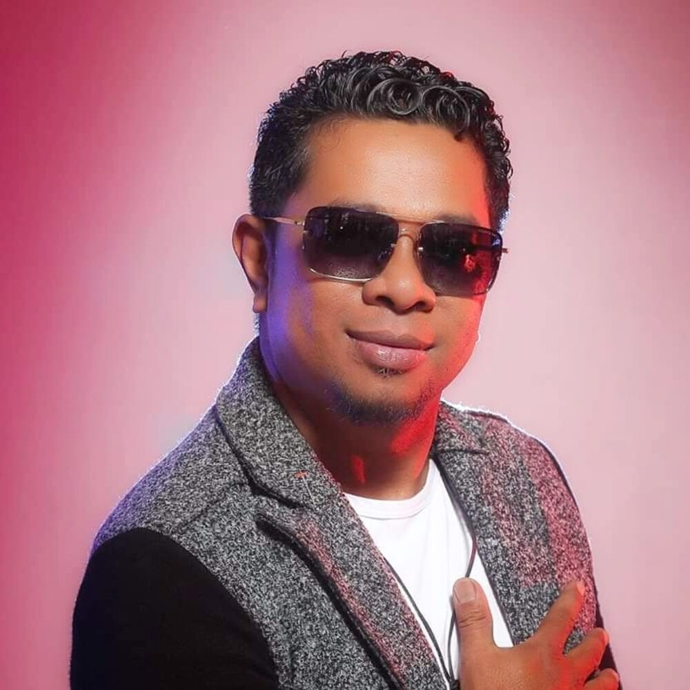 Picture of Tovo J'Hay