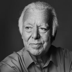 Picture of Carlos Do Carmo
